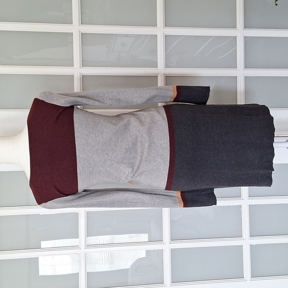 Max Studio Colorblock Sweater Dress - Picture 4 of 14